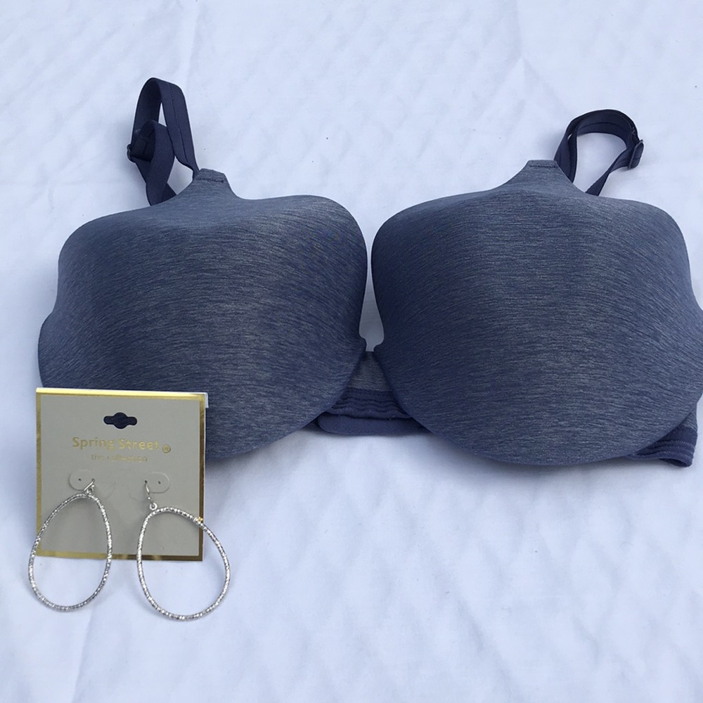 2/$10 NWT Spring Street The Collection